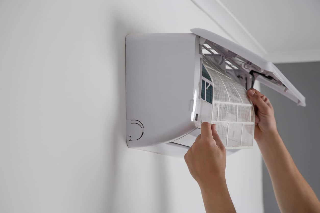 clean air filter on air conditioner
